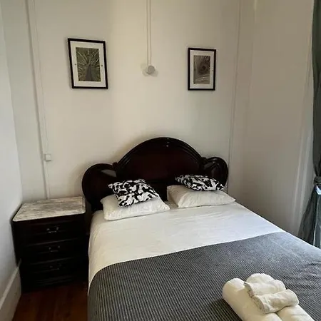 Apartamento Conde Do Redondo 리스본