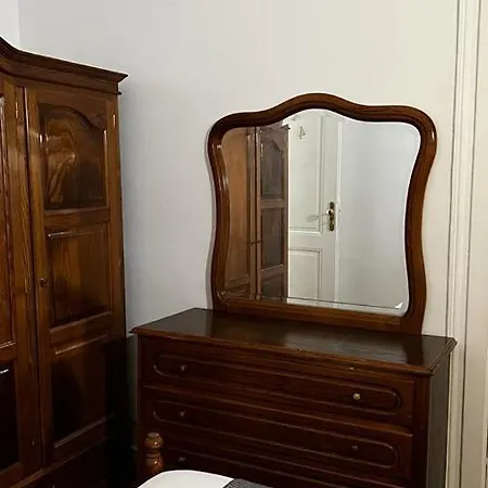 Apartamento Conde Do Redondo Δωμάτια σε οικογενειακή κατοικία Lisboa